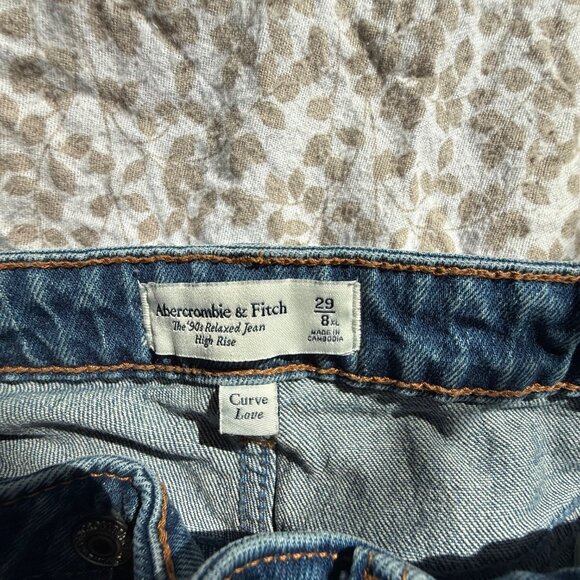 Abercrombie curve love 90's high rise relaxed jean - Picture 2 of 2